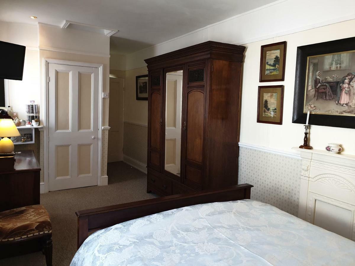 Saint Hilda'S House Bed & Breakfast Whitby Exterior photo